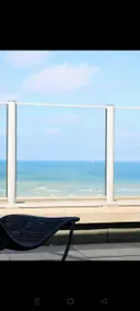 Luxurious penthouse with sea view and 2 sun terraces - Image 2