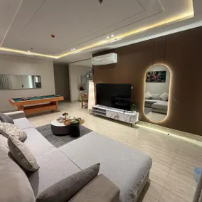 Apartment with entertainment facilities - Image 2