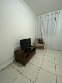 Entire ground floor apartment - close to everything - Image 5