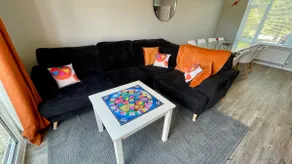 Trivial Pursuit House - 3 Bedrooms & 2 Car Parking - Image 5