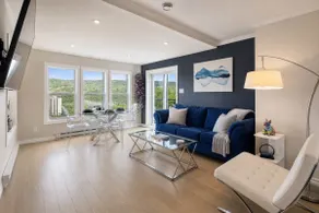 Panoramic Penthouse | City's Best Vw | Luxury King - Image 3