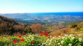 F2 apartment no. 6*, 1* rating, garden, beautiful view - Image 2