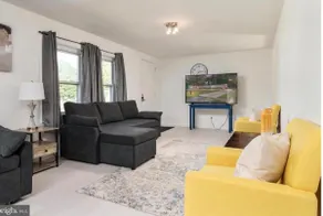 Family Friendly Cozy 3 Bedroom Duplex - Image 2