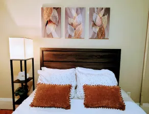 New England Charm Meets Modern Luxury, Harvard SQ - Image 2