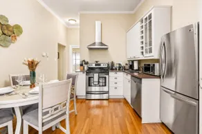 Modern Heritage | 900 ft² | Keyless | Casper Queen - Image 5