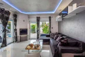 Villa Bianco Nero - Happy Rentals - Image 4