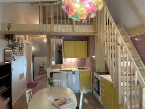 Adorable loft apartment in a wooden house area - Image 5