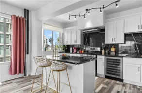 Luxurious Ocean View Condo 3 min walking to Beach - Image 3