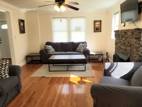 Entire House, 3 Private Parking Spots - Image 2
