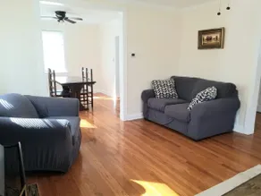 Entire House, 3 Private Parking Spots - Image 5