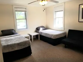 Entire House, 3 Private Parking Spots - Image 3