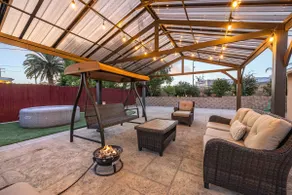Coastal Home | UCSB | Airport + Hot Tub, King Beds - Image 2