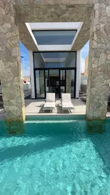 Luxury Villa with private pool - Image 3
