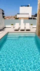 Luxury Villa with private pool - Image 3