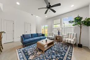 Cajun French House•KING Beds•Garage•Luxe Amenities - Image 5