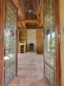 Private island hut - Image 3