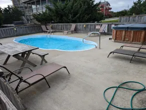 Adorable 2nd Row Ocean view easy Beach Access - Image 2