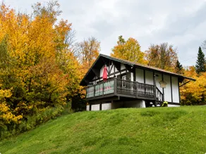 Warm St-Agathe Studio | Lake, Spa - Image 4