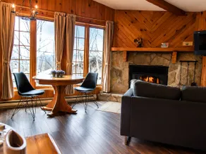 Warm St-Agathe Studio | Lake, Spa - Image 5