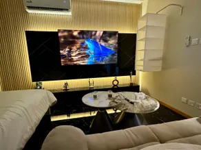 Luxurious studio with a distinctive location and self check-in - Image 5