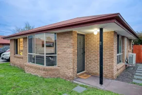 Sorell Gateway Villa - Image 3