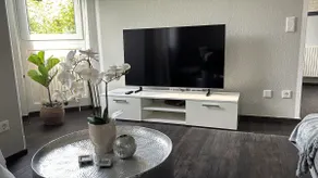 Apartment with terrace - Image 3