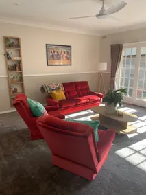 Private spacious central home - Image 2