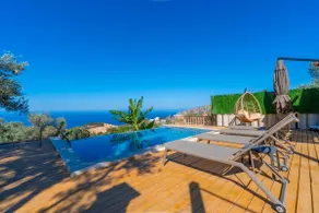 Tree house with sea view - Image 5