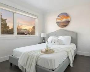 Lux Home by UA/Train/Hospital/Ravine/AC/D-garage - Image 4