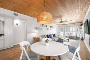Grove Cove | Beach 2 Min | Dog-Friendly | Hot Tub - Image 4
