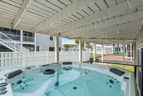 Grove Cove | Beach 2 Min | Dog-Friendly | Hot Tub - Image 3