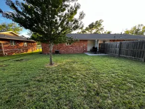 Cozy Severance Duplex - Image 5