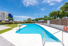 Amazing sea view apartment. Pool available - Image 5
