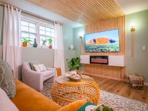 Bright & Colorful Retreat • 5 Min Walk to Mass - Image 2