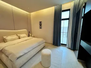 High Furnished Apt w/Balcony - Image 5