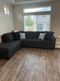 Beautiful 2 BRD House - Image 5