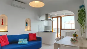 Vista mare & jacuzzi – Amalfi House Marlidia - Image 4