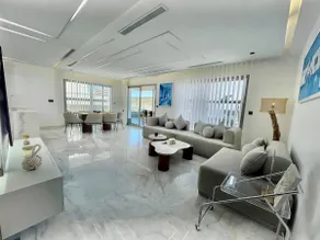 The Pearl Penthouse - Jacuzzi & Views - Image 3