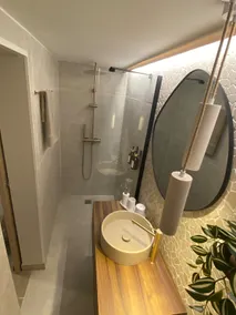 Saint Pierre Spa Suite / King size bed / Air conditioning - Image 3