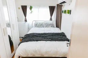 Room 201 & 6 min to Numbeig Station/Convenient to Shibuya, Shinjuku, Harajuku, Ikebukuro/Free WiFi/2 guests, 1 bedroom, 1 bed, 1 bathroom. - Image 2