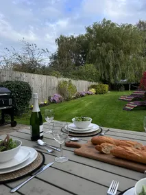 King Arthur's Rest House, Hot Tub & Garden Sleeps 10 - Image 4