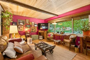 Crestline Ranch: Hot Tub, Speakeasy & Retro Charm - Image 4