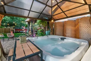 Crestline Ranch: Hot Tub, Speakeasy & Retro Charm - Image 2