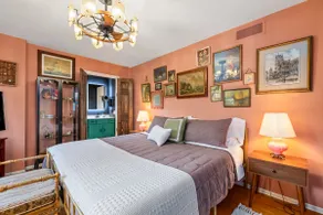 Crestline Ranch: Hot Tub, Speakeasy & Retro Charm - Image 5