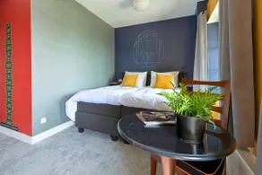 House close to downtown – new bathroom & bed - Image 2