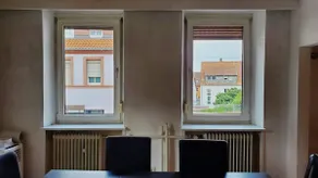 Snuggly Spacious Apartment Near Everything - Image 4