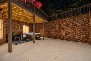 Atlanta Luxurious 6000 SqFt 9BR/Theater/ Hot Tub - Image 4