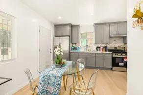 2 beds modern guest house - Free Parking - Image 3