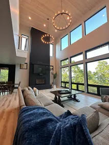 Luxury Lake House, Hot Tub,Water Views, Fire Pit - Image 3