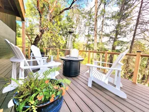The Birdhouse Retreat| Views & Hot Tub - Image 4